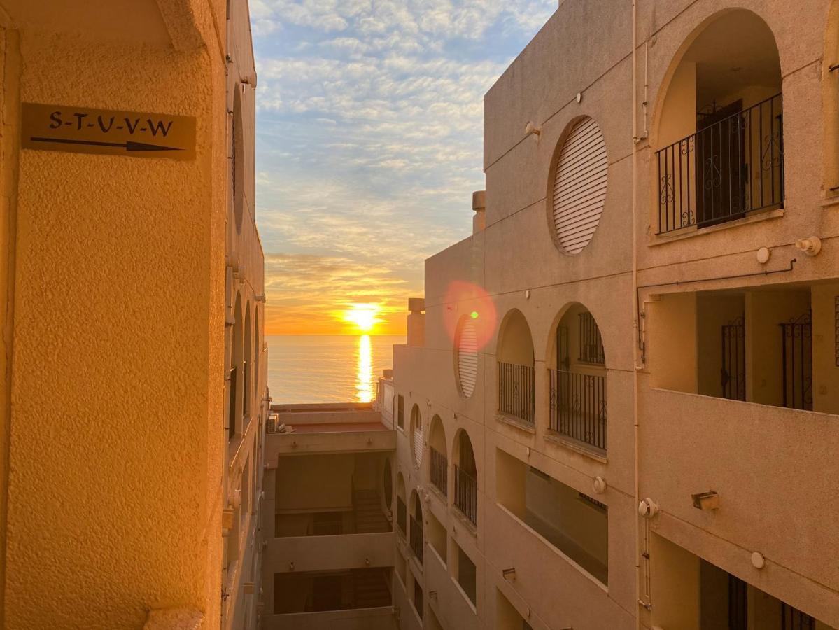 Mediterranean Dream Views أوروبيسا ذيل مار المظهر الخارجي الصورة